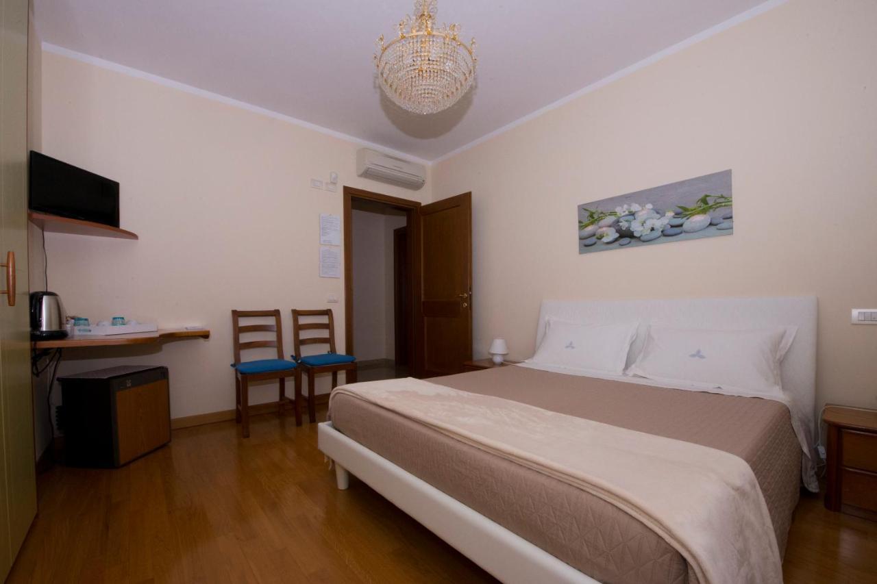 La Casa Di Pimpi Bed & Breakfast Desenzano del Garda Dış mekan fotoğraf