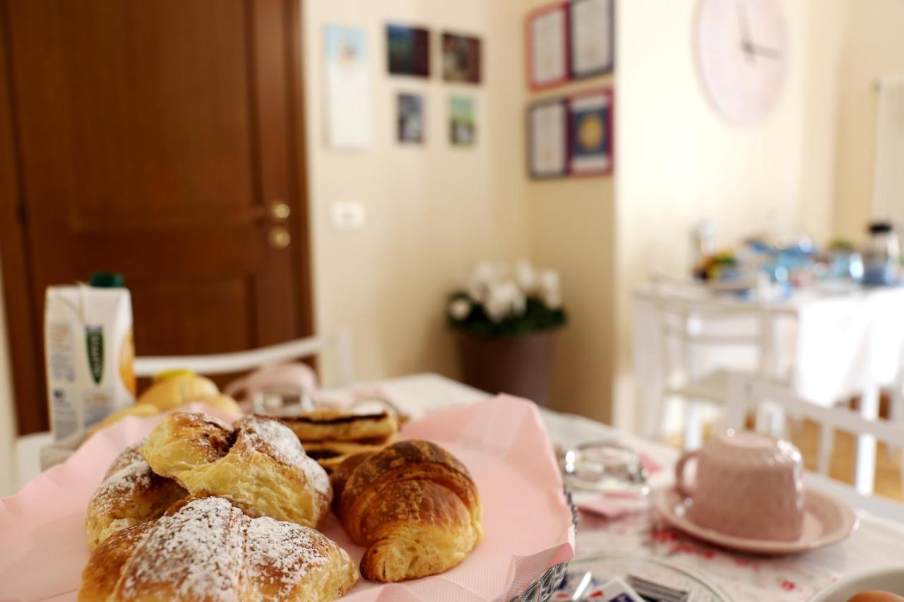 La Casa Di Pimpi Bed & Breakfast Desenzano del Garda Dış mekan fotoğraf